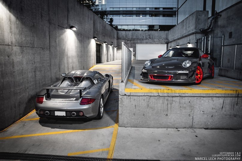 Porsche Carrera GT & Porsche 911 GT3 RS. - 2