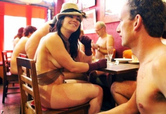 Clothing Optional Dinners, -, .    . ,  ... - 3