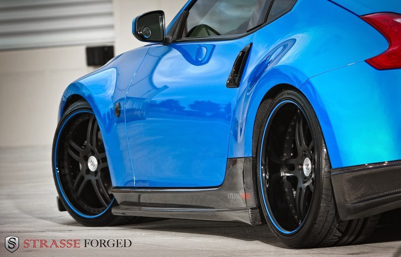 Nissan 370Z. - 5