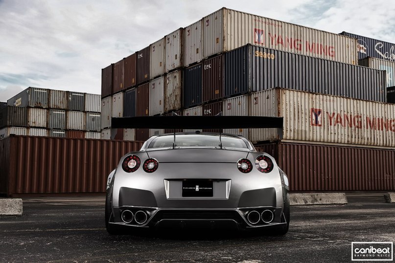 Liberty Walk Nissan - 5