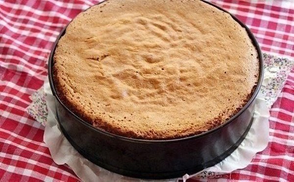 Очень вкусный нежный медовый бисквит. Очень вкусный нежный бисквит, в меру пахнет медом, тает во ... - 5