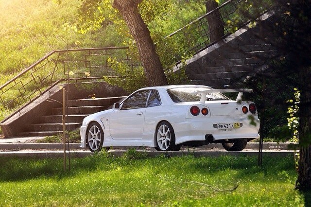 Nissan Skyline GT-R R34 - 8