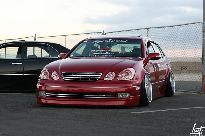 Lexus GS.