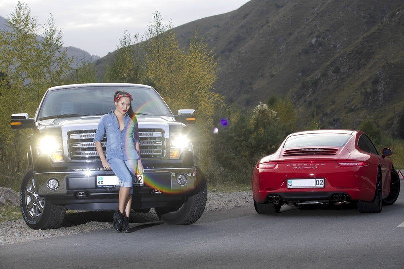 Porsche 911 & Ford F150. - 2