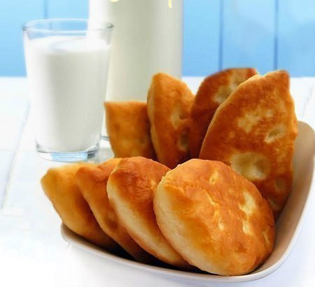 Жареные дрожжевые пирожки с картошкой.Очень вкусные!))Для теста:11 г сухих дрожжей2 ст. л. сахара1 ...