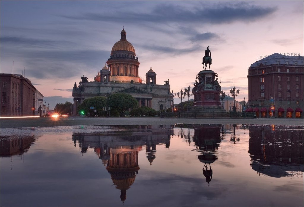 Исаакиевский собор с воды