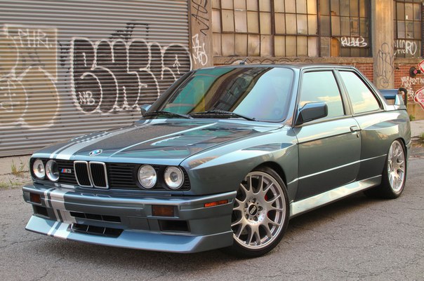 BMW M3 E30