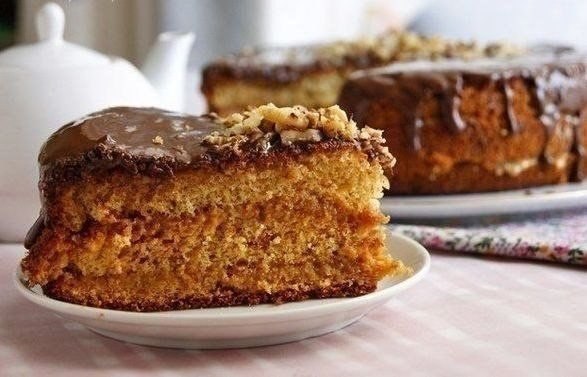 Очень вкусный нежный медовый бисквит. Очень вкусный нежный бисквит, в меру пахнет медом, тает во ...