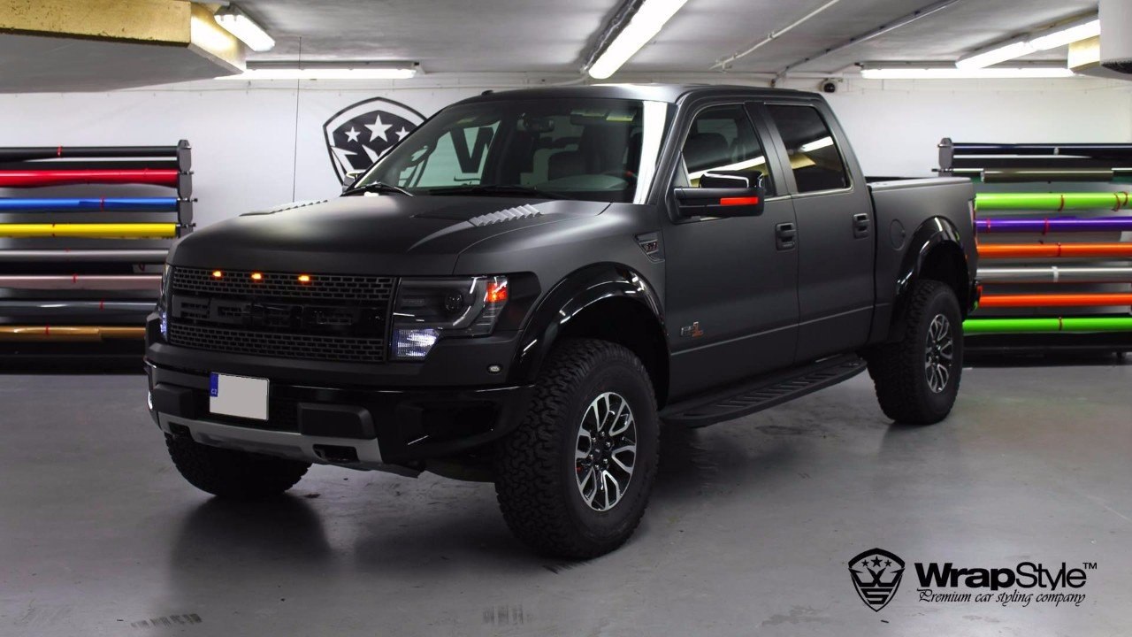 Ford Raptor black matt