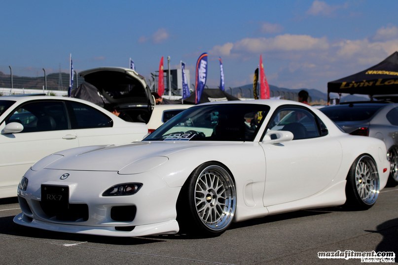 Mazda RX-7.