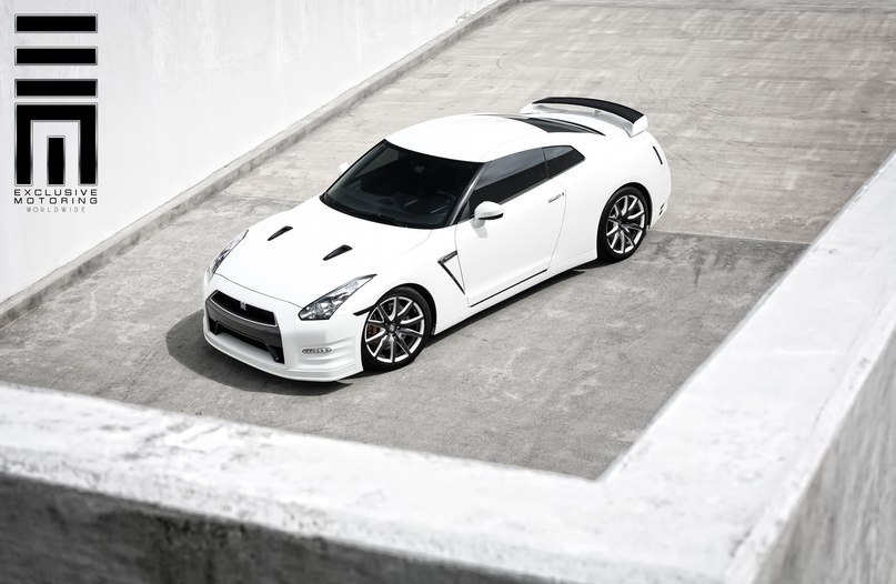 Nissan GT-R. - 2