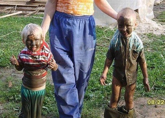 - УУУРРААААА! Мама приехала! - бежала бабушка, обгоняя своих внуков!