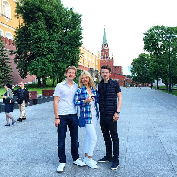   . @artemynik @arseniy_shulgin
