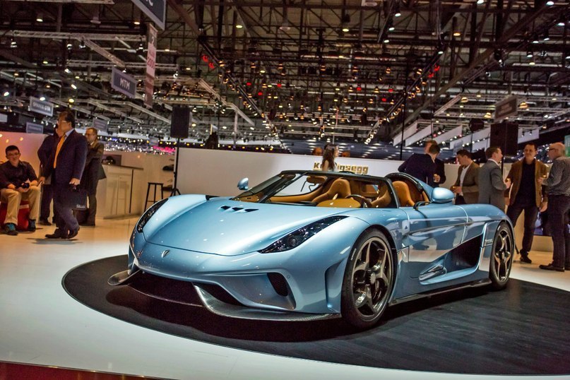 Koenigsegg Regera.: 5.0 V8 + Electric Drive: 1509 .. : 2000 ... - 5