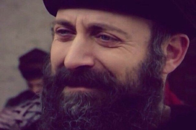 Перед своей смертью Султан Сулейман позвал главнокомандующего армией и высказал ему три своих ...