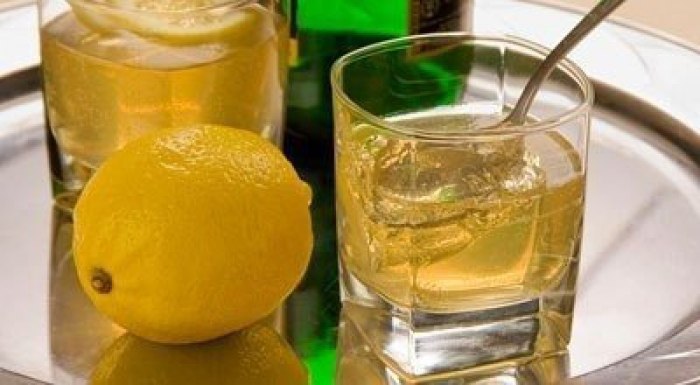 Применение желатина внутрь для улучшения состояния кожи, волос и ногтей: - 1 чайная ложка гранул ...