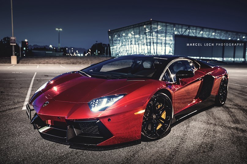 Lamborghini Aventador LP700-4