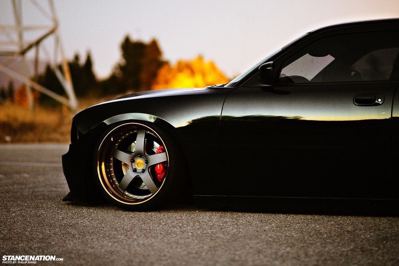 Dodge Charger SRT8. - 5