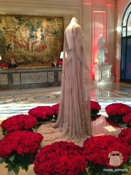  Elie Saab   George V Hotel   - 6