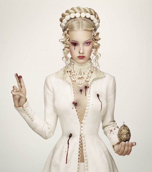 Erwin Olaf - Royal Blood. - 3