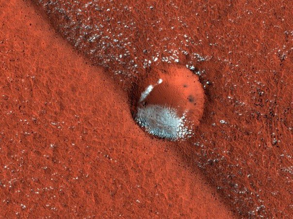  ,    HiRISE        - 9