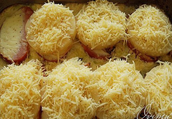 Мясо под ананасом. Вам потребуется: Свинина слабо копченная 1.0 кг Ананасы консервированные 1.0 ... - 10