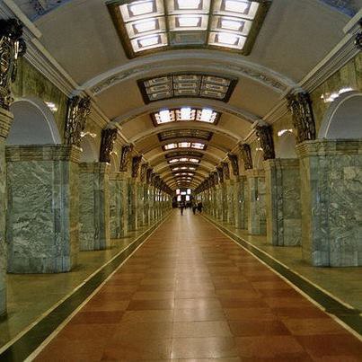 15 интересных фактов о Петербургском метрополитене.1. Петербургское метро можно считать самым ...