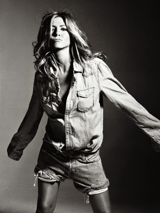 Jennifer Aniston - 6