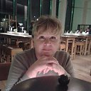  Larissa,  -  24  2015    