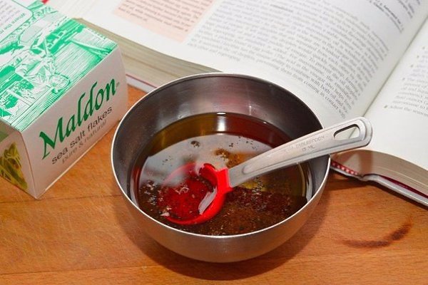 Винегрет.Ингредиенты:Свёкла — 5 шт.Картофель — 3 шт.Огурец (соленый) — 9 шт.Зелёный горошек — 350 ... - 3