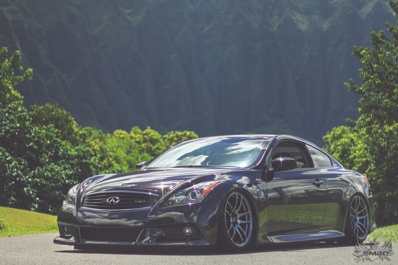 Infiniti G37 - 2
