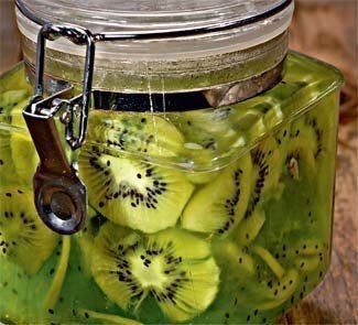 Варенье из киви и лимонов.Ингредиенты: -Киви 1 кг,-лимон 1 шт,-сок 1 лимона,-сахар 900 ...