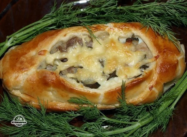 ЛОДОЧКИ ИЗ СЛОЕНОГО ТЕСТА С КАРТОФЕЛЕМ.Ингредиенты:- картофель - 1 кг.- мясо (любое!) - 400 гр.- ...