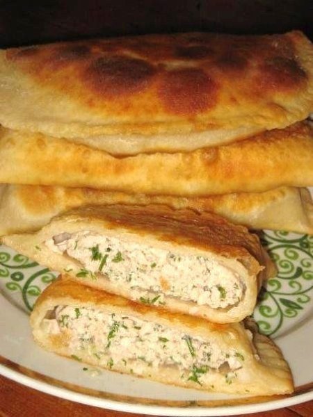 Чебуреки домашние.Это самый простой и вкусный рецепт чебуреков, который я когда-либо пробовала!Вам ...