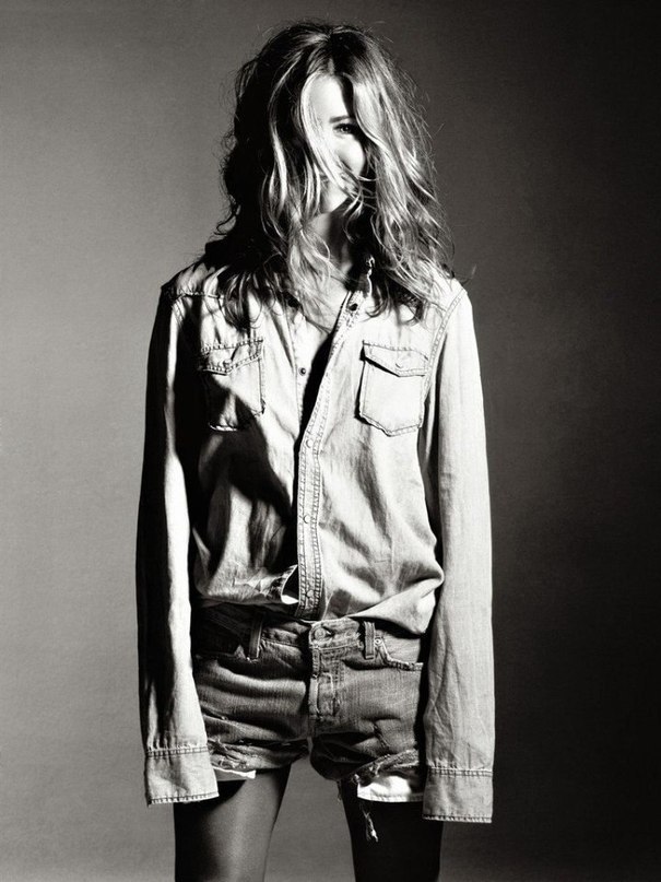Jennifer Aniston - 4