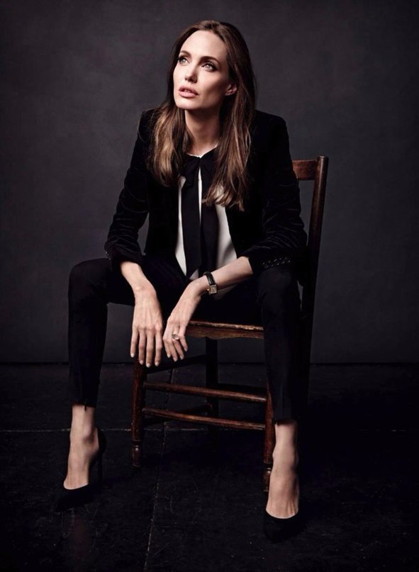 Angelina Jolie for Elle France by Art Streiber - 4