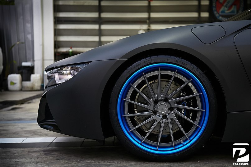 BMW i8 on ADV1 - 4