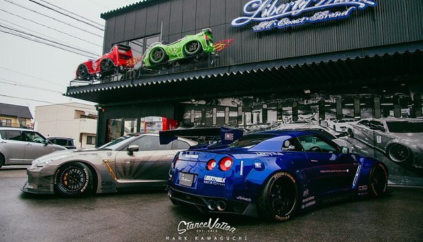 Nissan GT-R's  LB PERFORMANCE