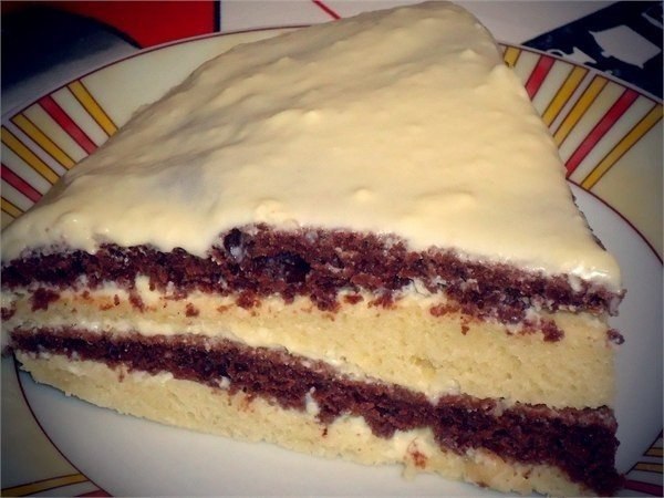 ЛЕГКИЙ И ВКУСНЫЙ ТОРТИК НА КЕФИРЕ.Ингредиенты:Тесто:3 яйца,1 стакан кефира,1 стакан сах.песка,0.5 ...