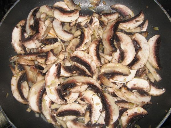 ШВИЛЬПИКАЙ. Простое, недорогое и вкусное блюдо :) Нам понадобится : 2 кг. картошки, 2 яйца, стакан ... - 7
