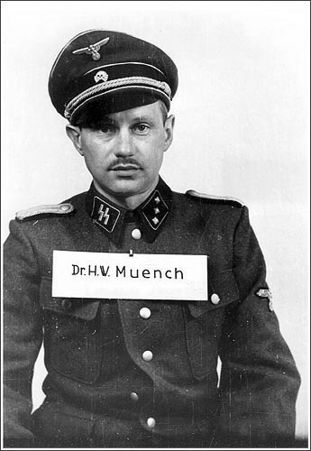Один из всех.Ганс Мюнх – немецкий биолог. С 1937 года член НСДАП. В период с 1943 по 1945 годы ...