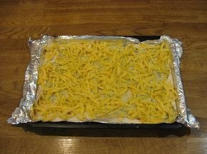 Картофельная запеканка с мясом. 1200 грамм картофеля; 250 грамм любого отварного мяса; 150 грамм ... - 9