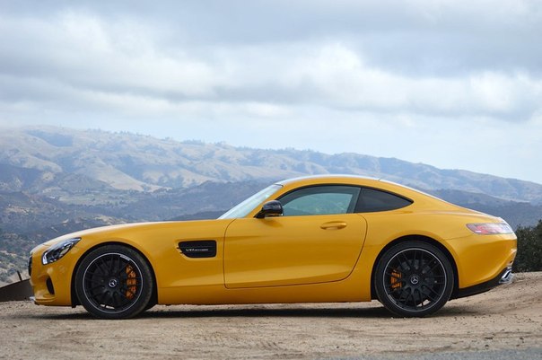 Mercedes-AMG GT - 2