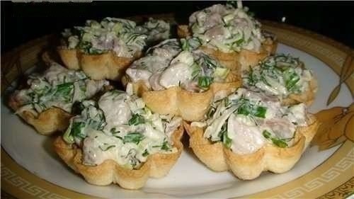 Корзиночки с сельдью.Такая закусочка с легкостью поглощается в первую очередь, это уже проверено. ...