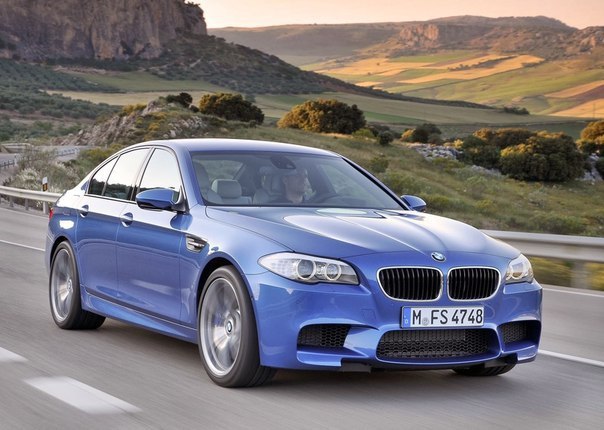 2011 BMW M5 F10. : V8 : 4395 3 : 560 ...