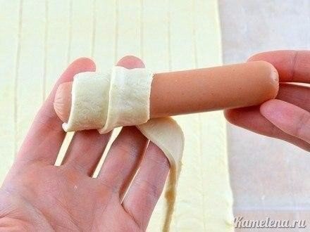 Рецепт на скорую руку - сосиски в тесте! Простая и неизменно вкусная выпечка с сосисками. ... - 4