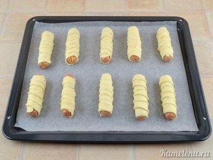 Рецепт на скорую руку - сосиски в тесте! Простая и неизменно вкусная выпечка с сосисками. ... - 6