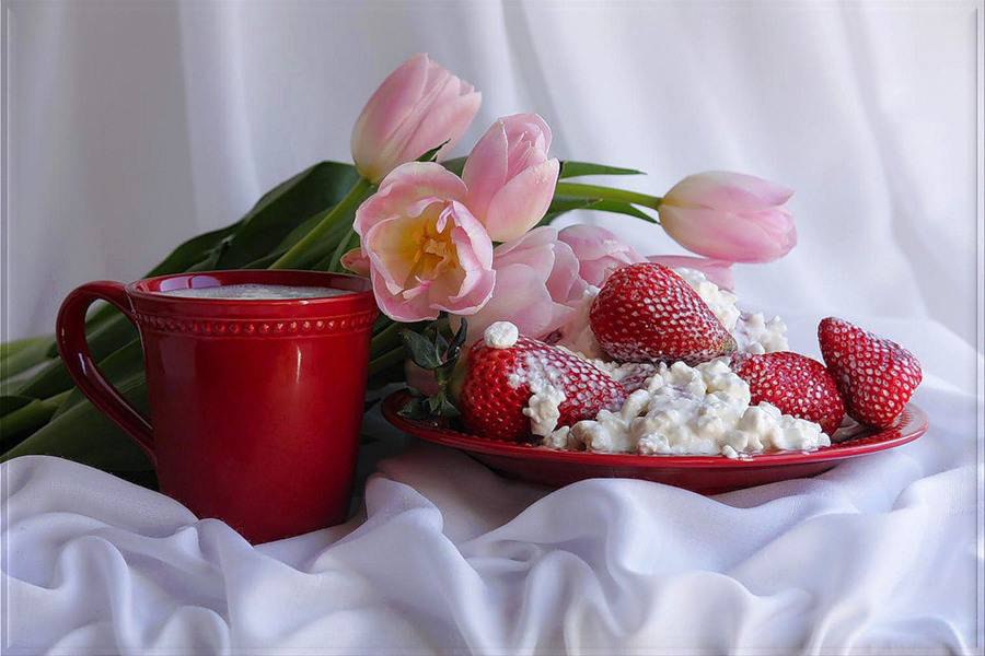 Нежное пожелание хорошего дня. Утренние цветы. Завтрак с цветами. Цветы в постели утром. Доброе утро с цветами.