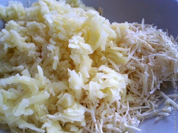 Говядина с картофельными галушками.Ингредиенты:Филе говядины — 500 гКартофель — 500 гРепчатый лук — ... - 4