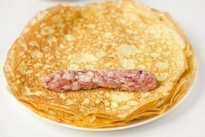 Яичные рулетики с мясной начинкой - отличный завтрак! Ингредиенты: Яйца куриные 7 шт. Свиной фарш ... - 6
